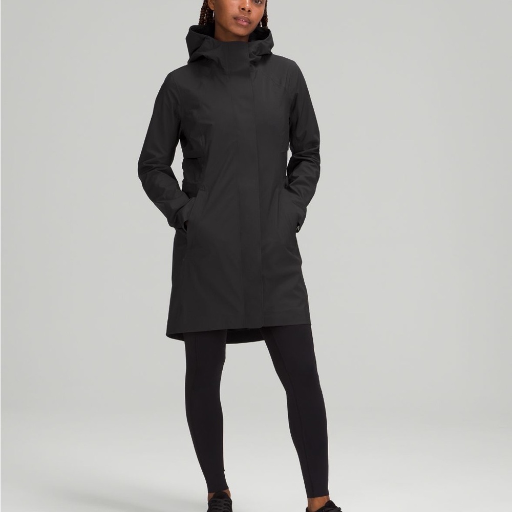 Lululemon Women's Black Hooded Jacket